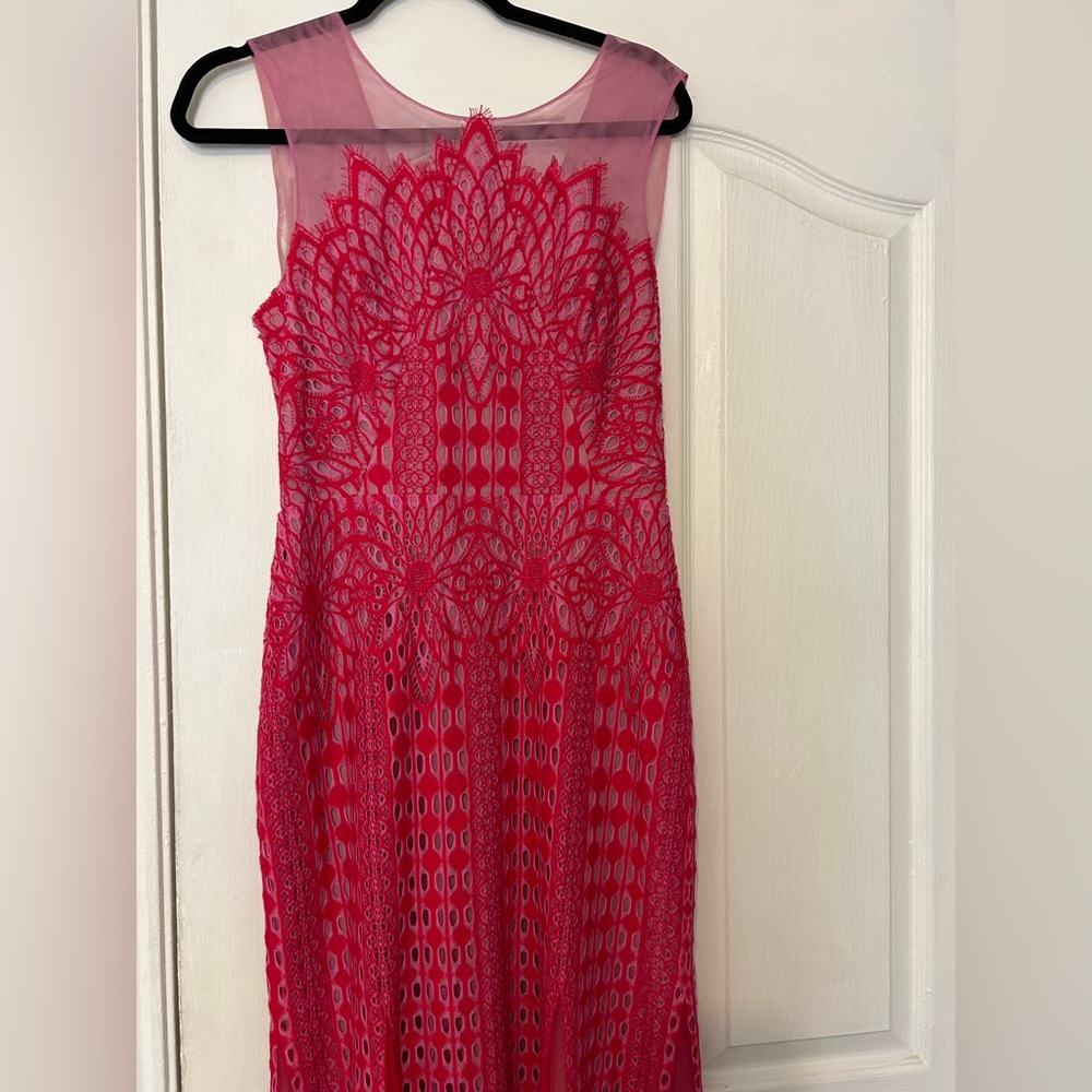 BCBG Maxazria Elinor Sleeveless Lace Gown Pink Rasberry Size 8 - Picture 6 of 17